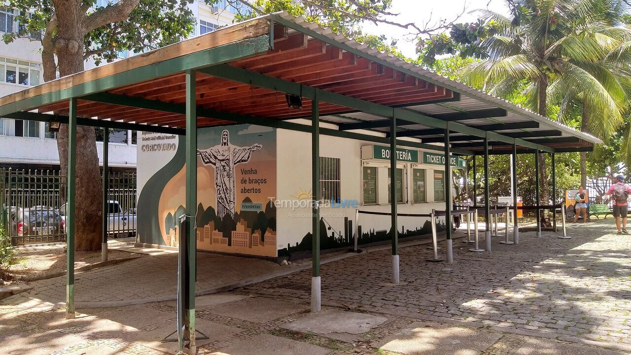 Apartamento para aluguel de temporada em Rio de Janeiro (Leme)