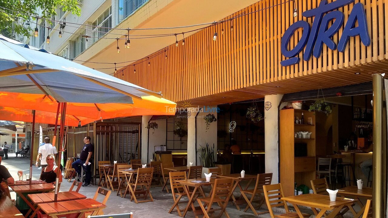 Apartamento para aluguel de temporada em Rio de Janeiro (Leme)