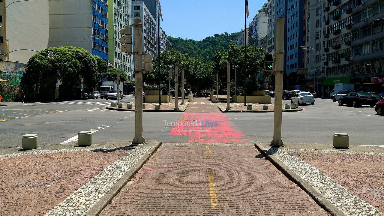 Apartamento para aluguel de temporada em Rio de Janeiro (Leme)