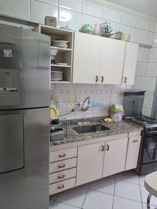 Apartamento para aluguel de temporada em Guarujá (Pitangueiras)