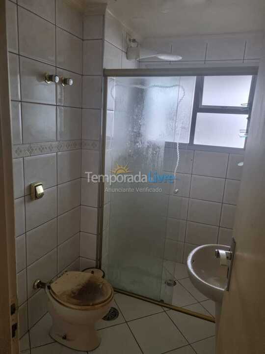 Apartamento para aluguel de temporada em Guarujá (Pitangueiras)