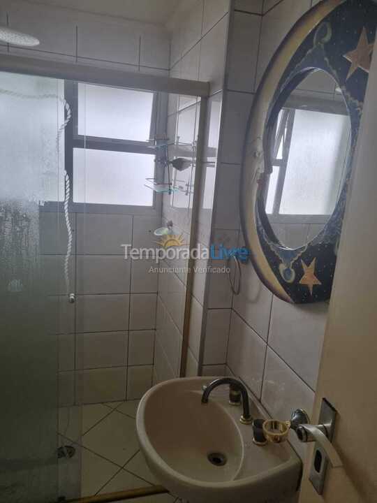 Apartamento para aluguel de temporada em Guarujá (Pitangueiras)