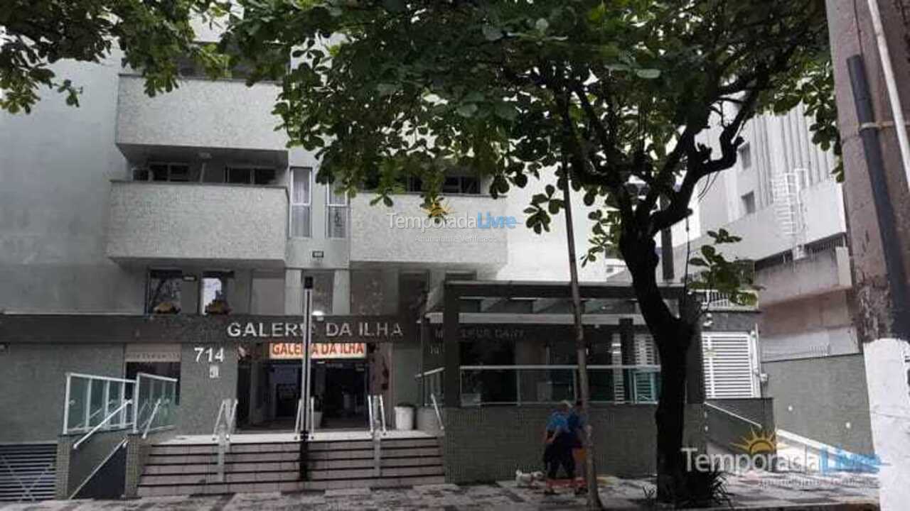 Apartamento para aluguel de temporada em Guarujá (Pitangueiras)