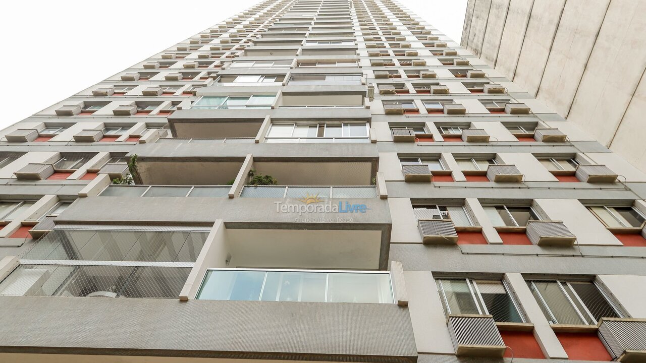 Apartamento para aluguel de temporada em Rio de Janeiro (Leme)