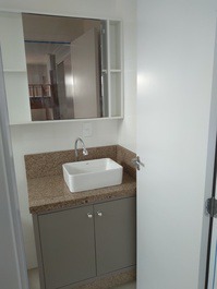 Apartamento de 2 habitaciones con suite cerca de la playa.