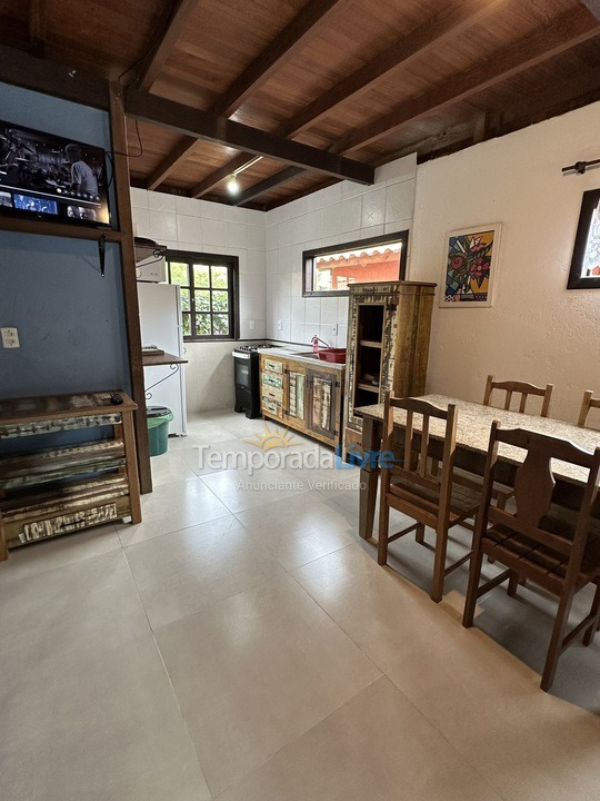 Casa para aluguel de temporada em Garopaba (Praia da Ferrugem)