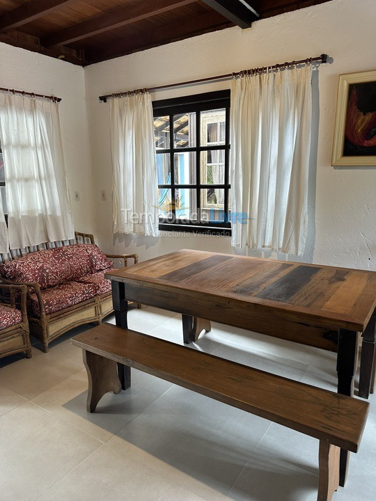 Casa para aluguel de temporada em Garopaba (Praia da Ferrugem)