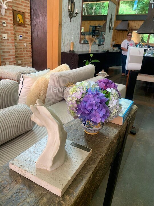 Casa para alquiler de vacaciones em Campos do Jordão (Pedra do Fogo)