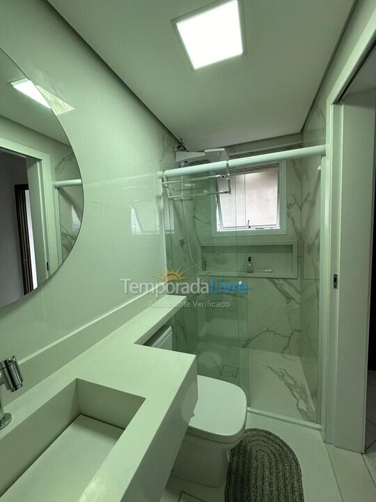 Apartamento para alquiler de vacaciones em Guarujá (Jardim Las Palmas Astúrias)