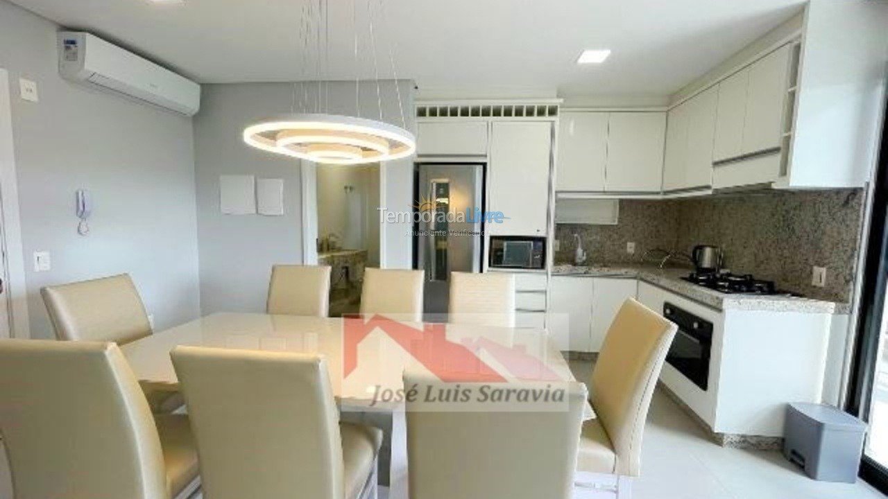 Apartment for vacation rental in Bombinhas (Praia de Bombas)