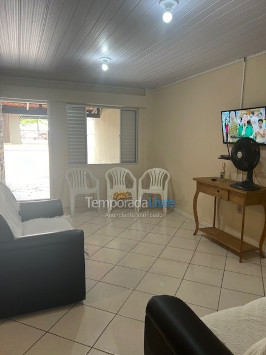 Casa para aluguel de temporada em São Francisco do Sul (Enseada)