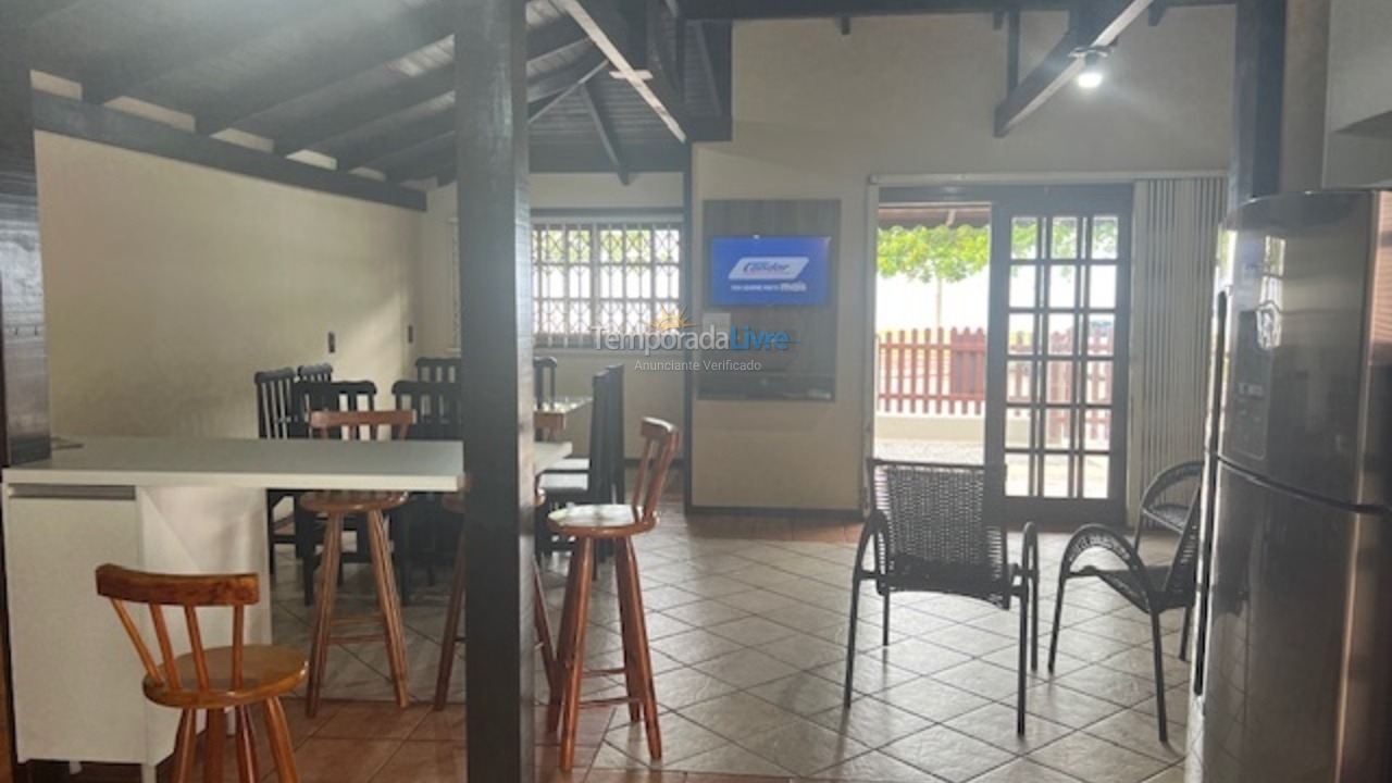 Casa para aluguel de temporada em São Francisco do Sul (Enseada)