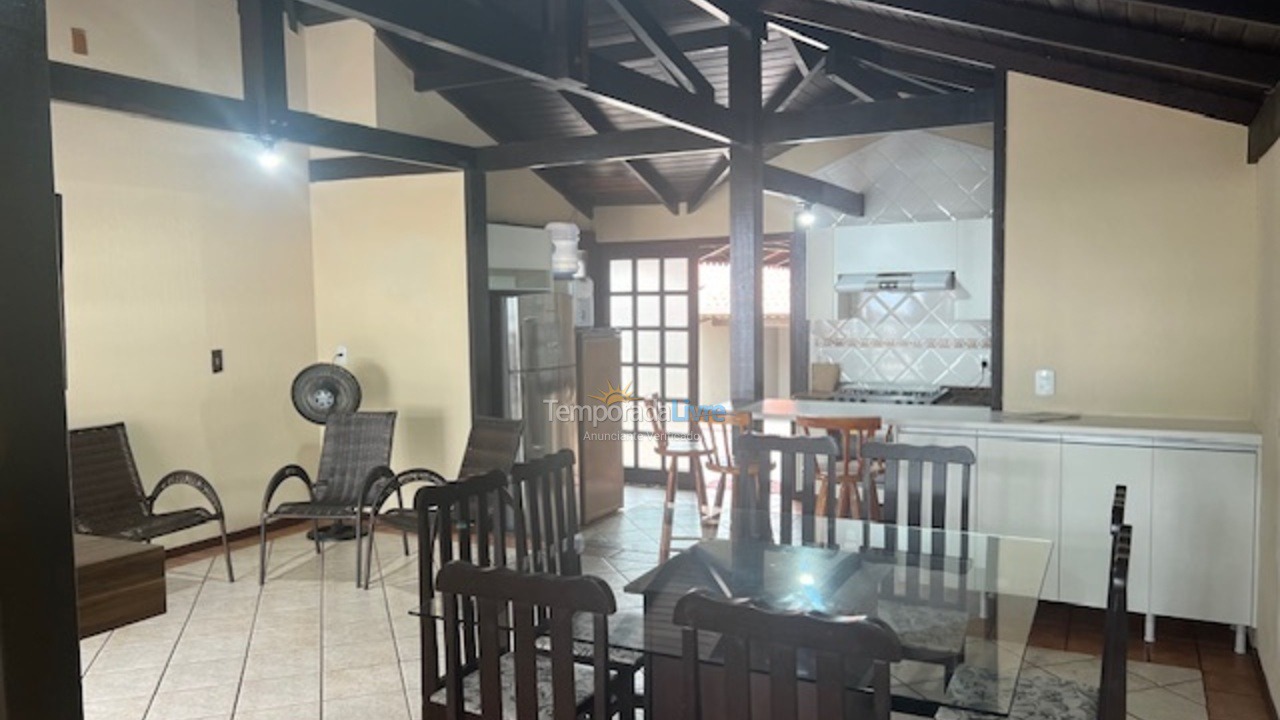 Casa para aluguel de temporada em São Francisco do Sul (Enseada)