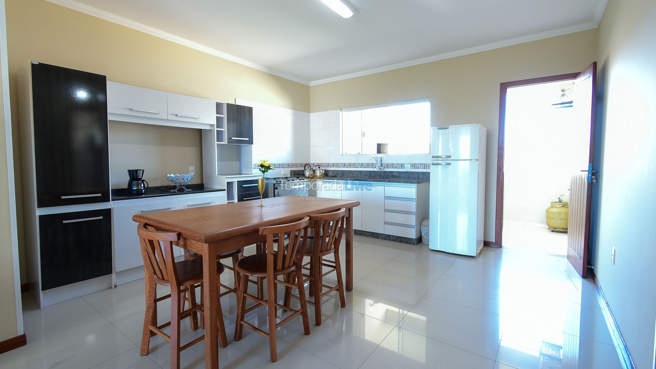 Apartamento para alquiler de vacaciones em Florianopolis (Praia dos Ingleses)