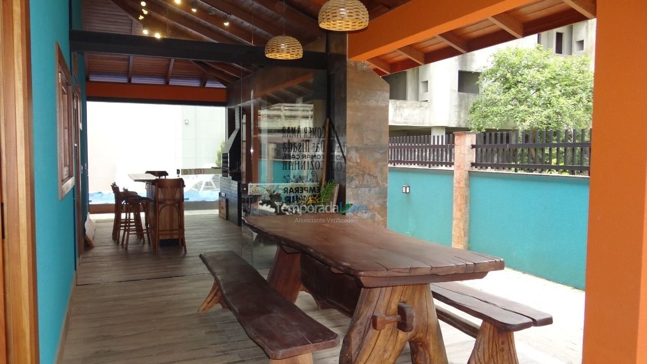 Casa para alquiler de vacaciones em Bombinhas (Mariscal)