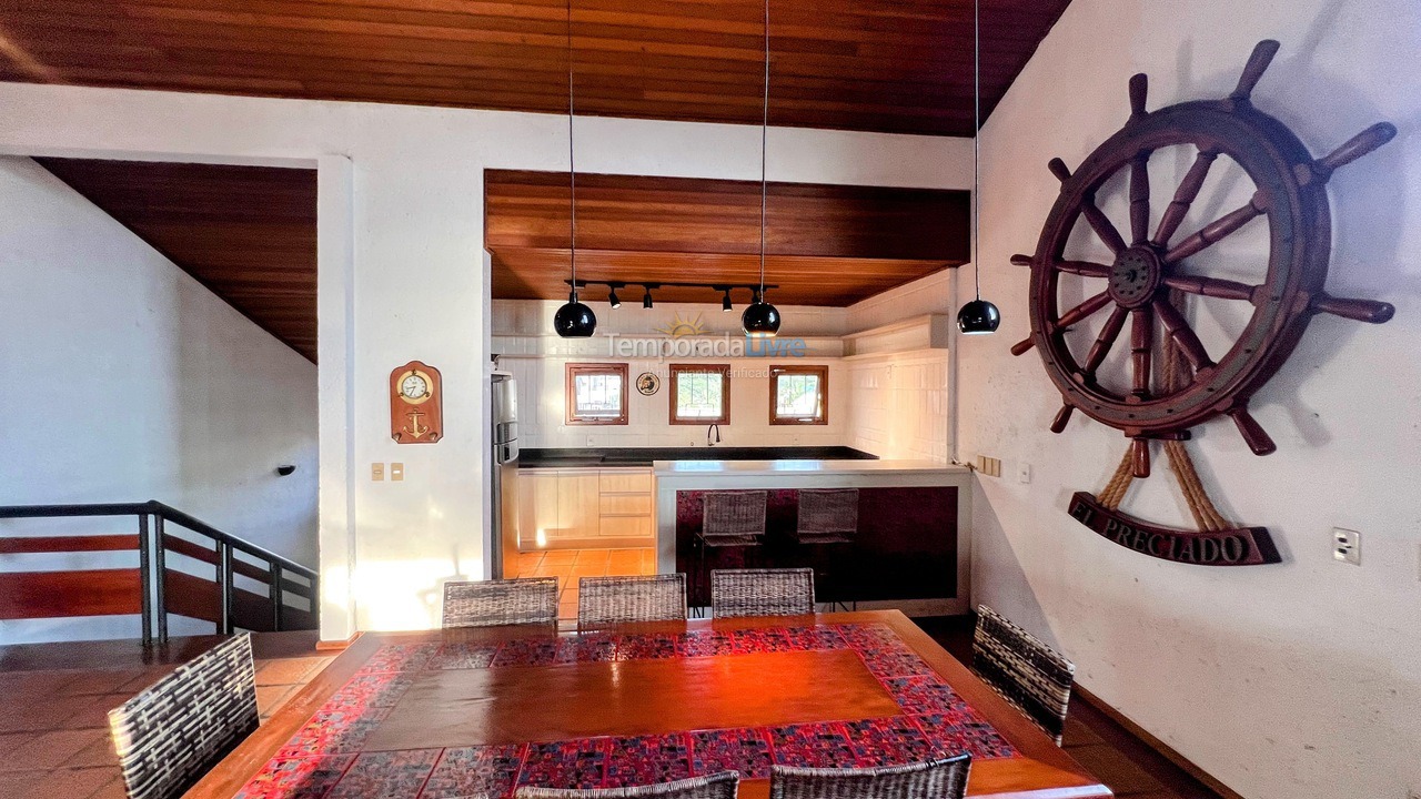 Casa para aluguel de temporada em Florianópolis (Ponta das Canas)