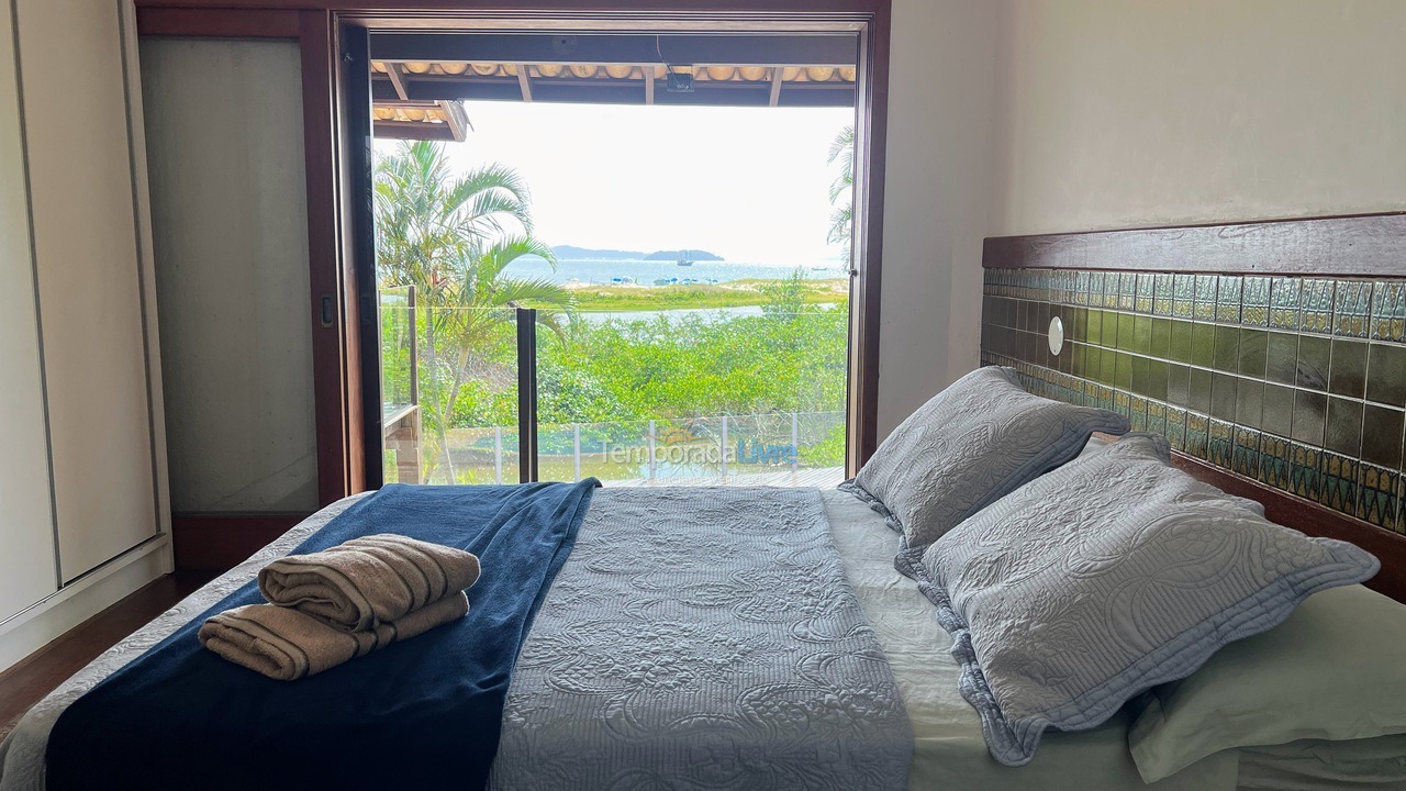 Casa para aluguel de temporada em Florianópolis (Ponta das Canas)