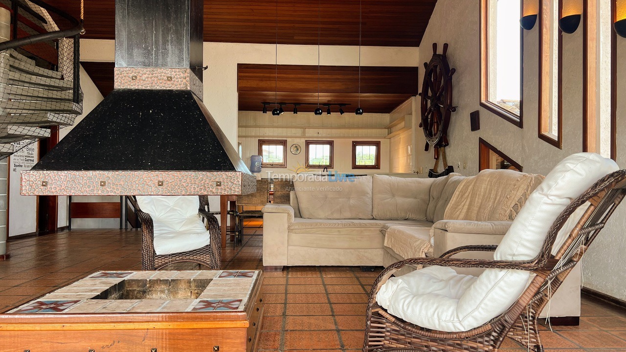 Casa para aluguel de temporada em Florianópolis (Ponta das Canas)