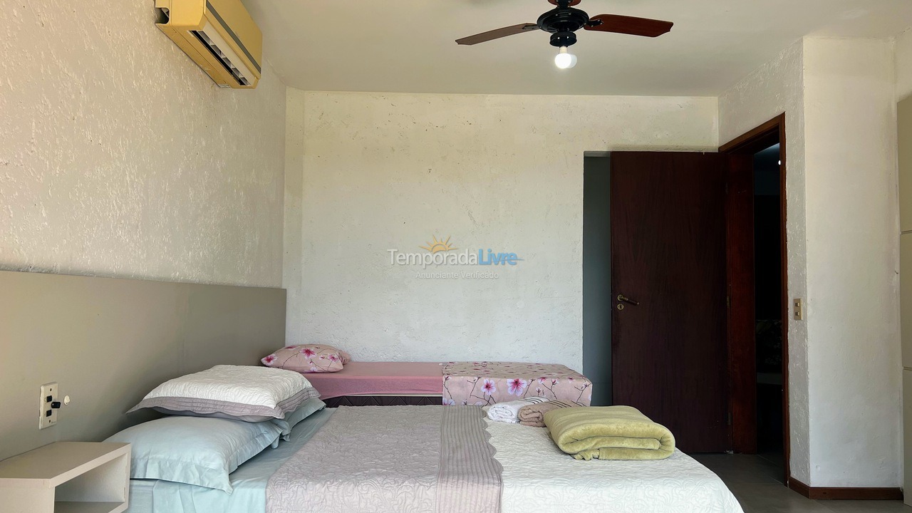 Casa para aluguel de temporada em Florianópolis (Ponta das Canas)