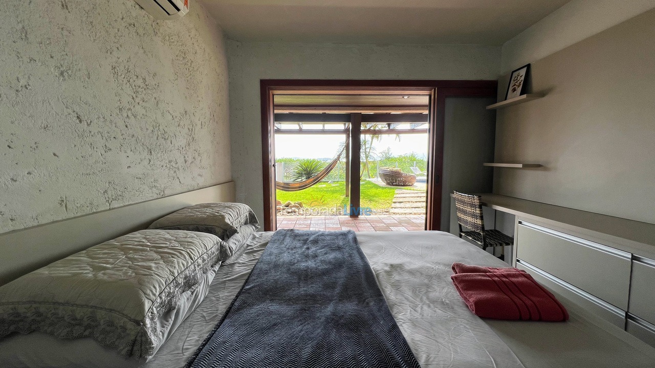 Casa para aluguel de temporada em Florianópolis (Ponta das Canas)