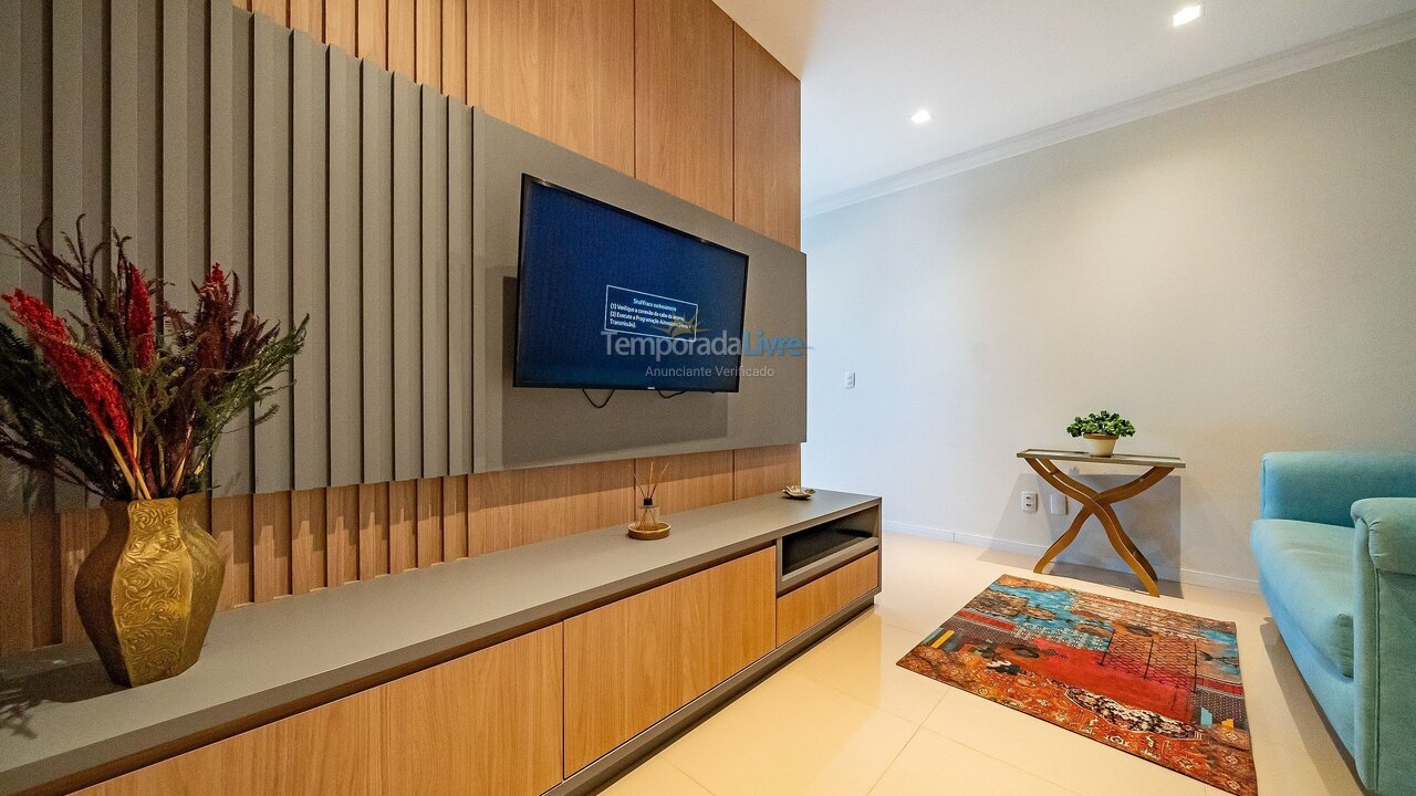 Apartamento para aluguel de temporada em Bombinhas (Canto Grande)