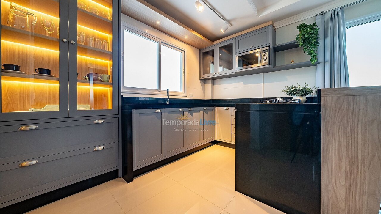 Apartamento para aluguel de temporada em Bombinhas (Canto Grande)