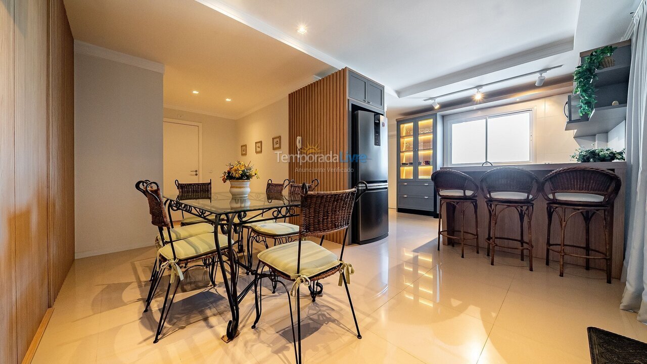 Apartamento para aluguel de temporada em Bombinhas (Canto Grande)