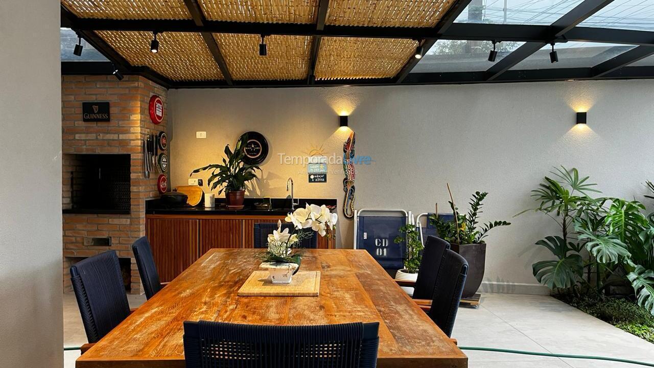 House for vacation rental in São Sebastião (Praia de Juquey)