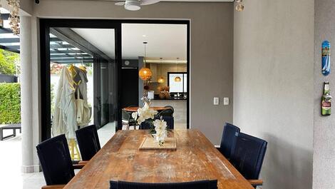 CHARMING HOUSE LEASE ON JUQUEHY BEACH