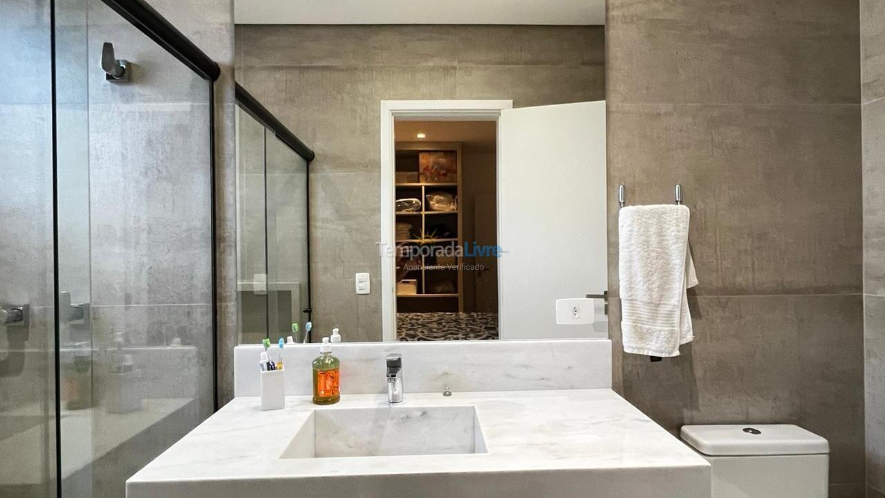 House for vacation rental in São Sebastião (Praia de Juquey)