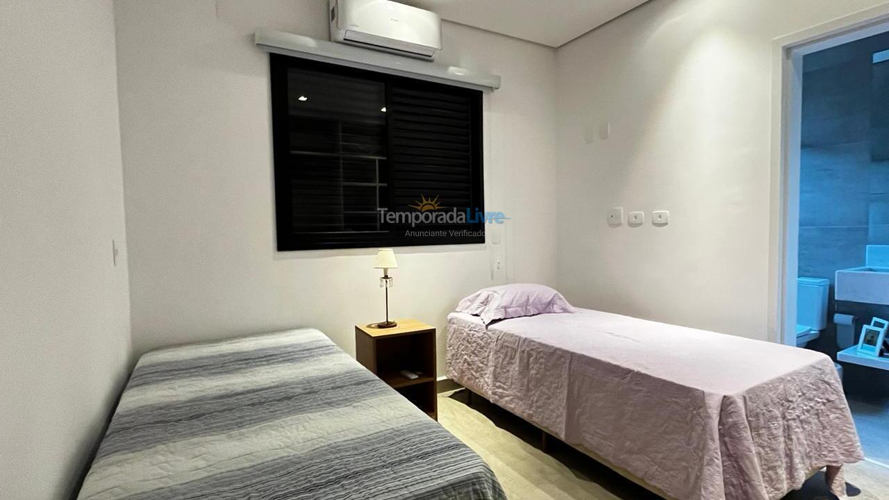 House for vacation rental in São Sebastião (Praia de Juquey)