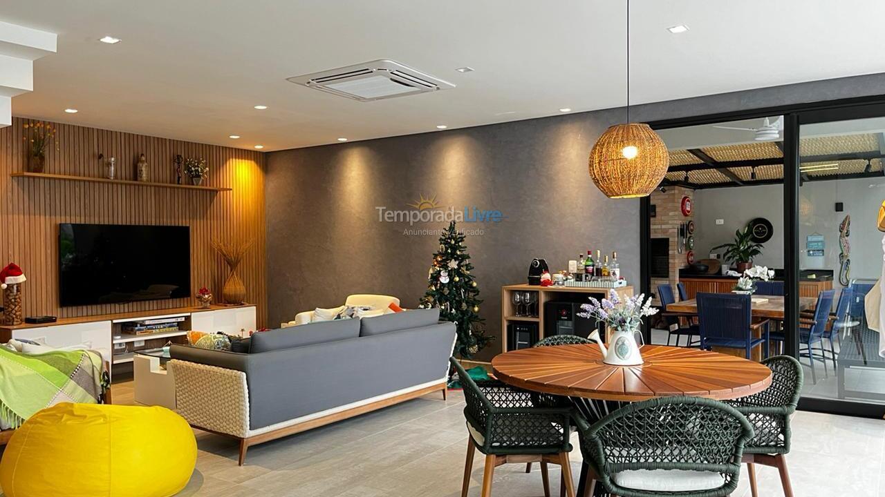 House for vacation rental in São Sebastião (Praia de Juquey)