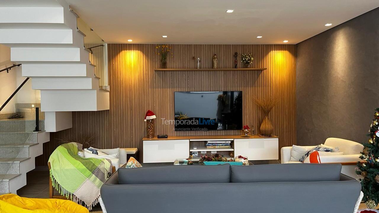 House for vacation rental in São Sebastião (Praia de Juquey)