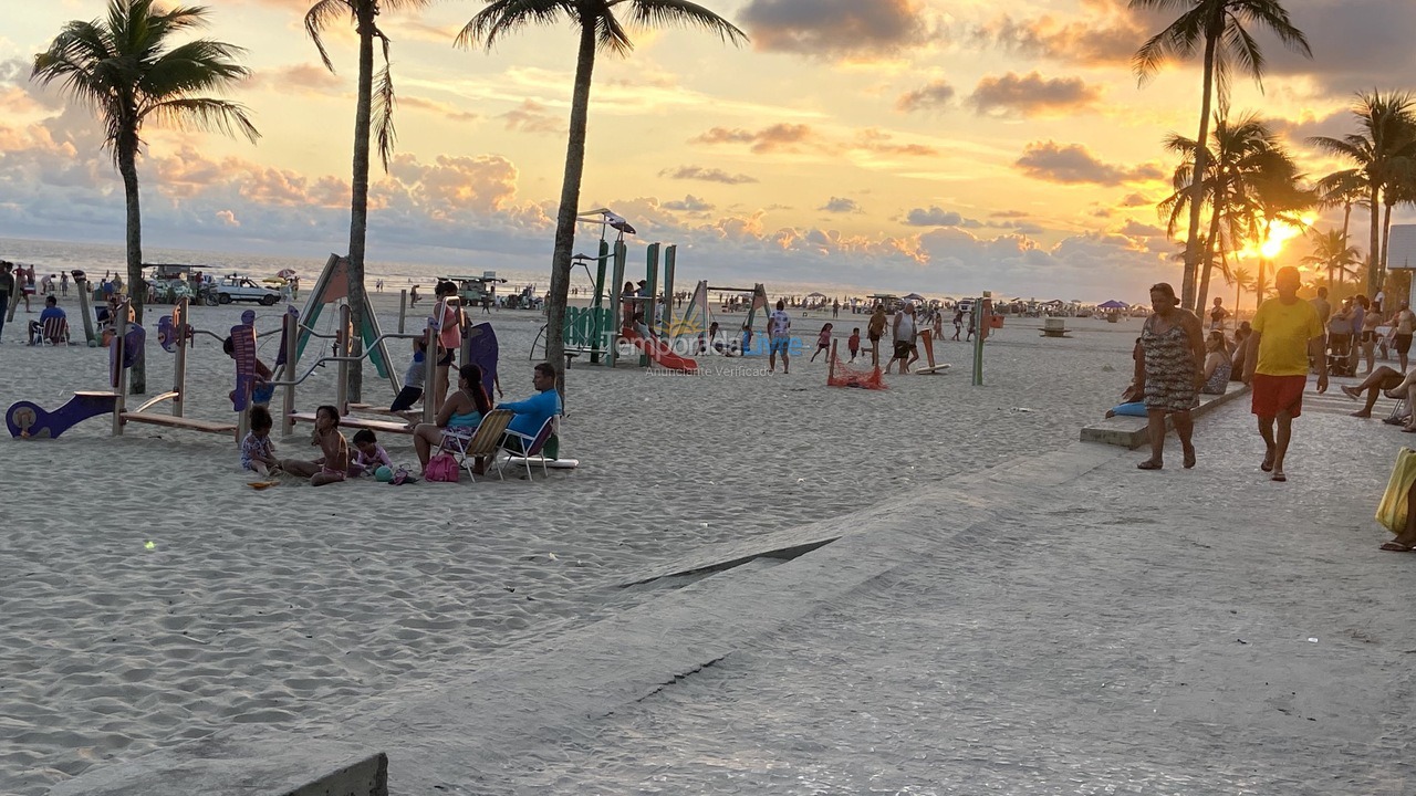 Apartamento para alquiler de vacaciones em Praia Grande (Vila Tupi)