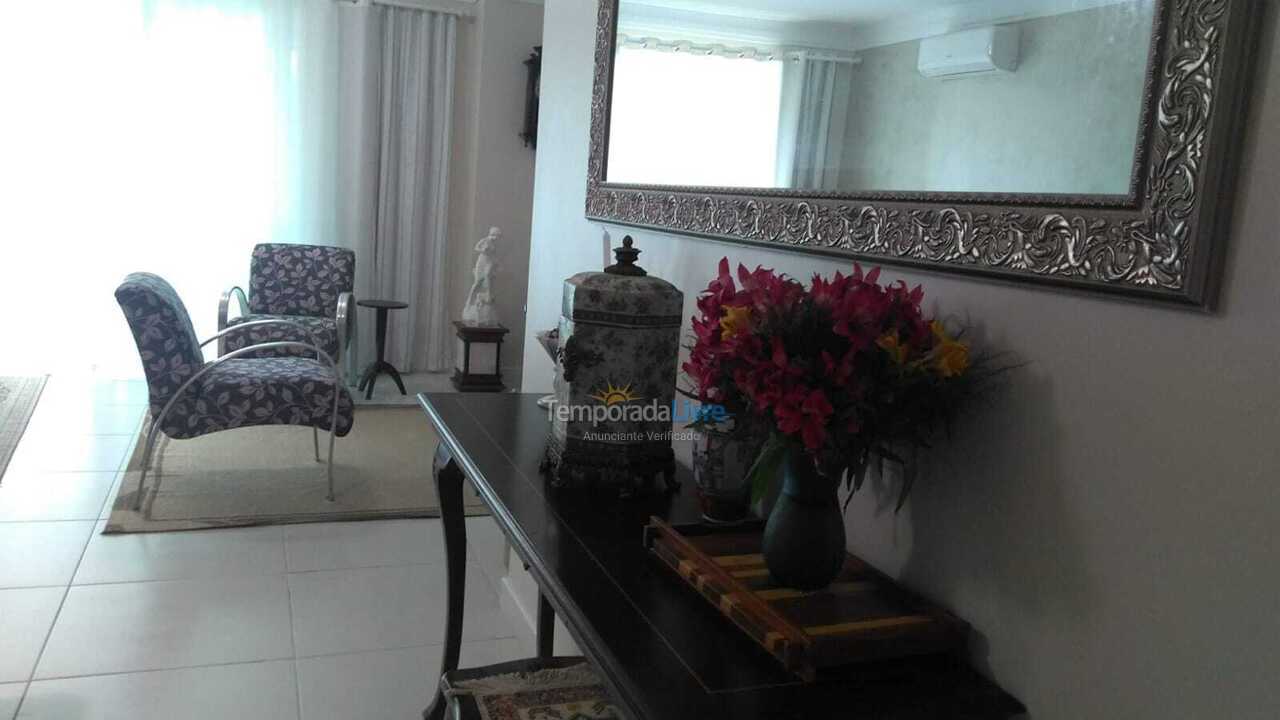 Apartamento para aluguel de temporada em Florianopolis (Praia dos Ingleses)