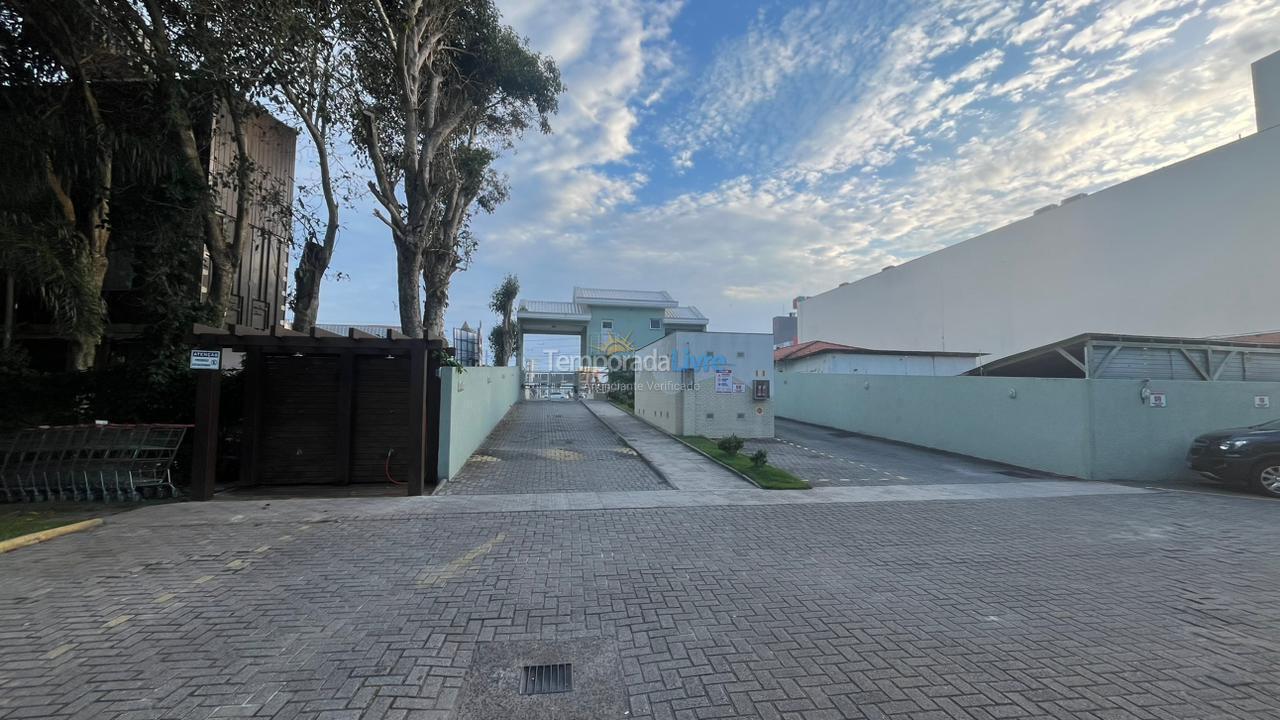 Apartamento para aluguel de temporada em Florianopolis (Praia dos Ingleses)
