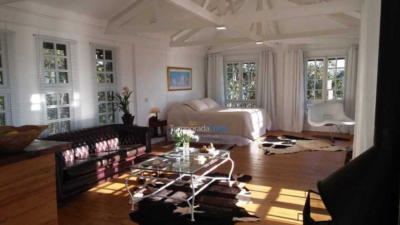 House for vacation rental in Campos do Jordão (Bairro dos Mellos)