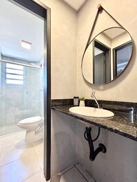 006 - Apto com 2 dormitórios na praia de Bombas