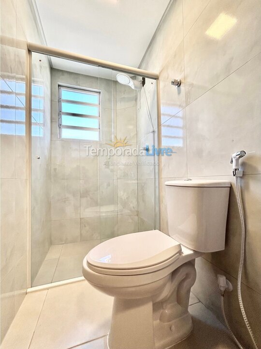 Chácara / sítio para aluguel de temporada em Bombinhas (Praia de Bombas)