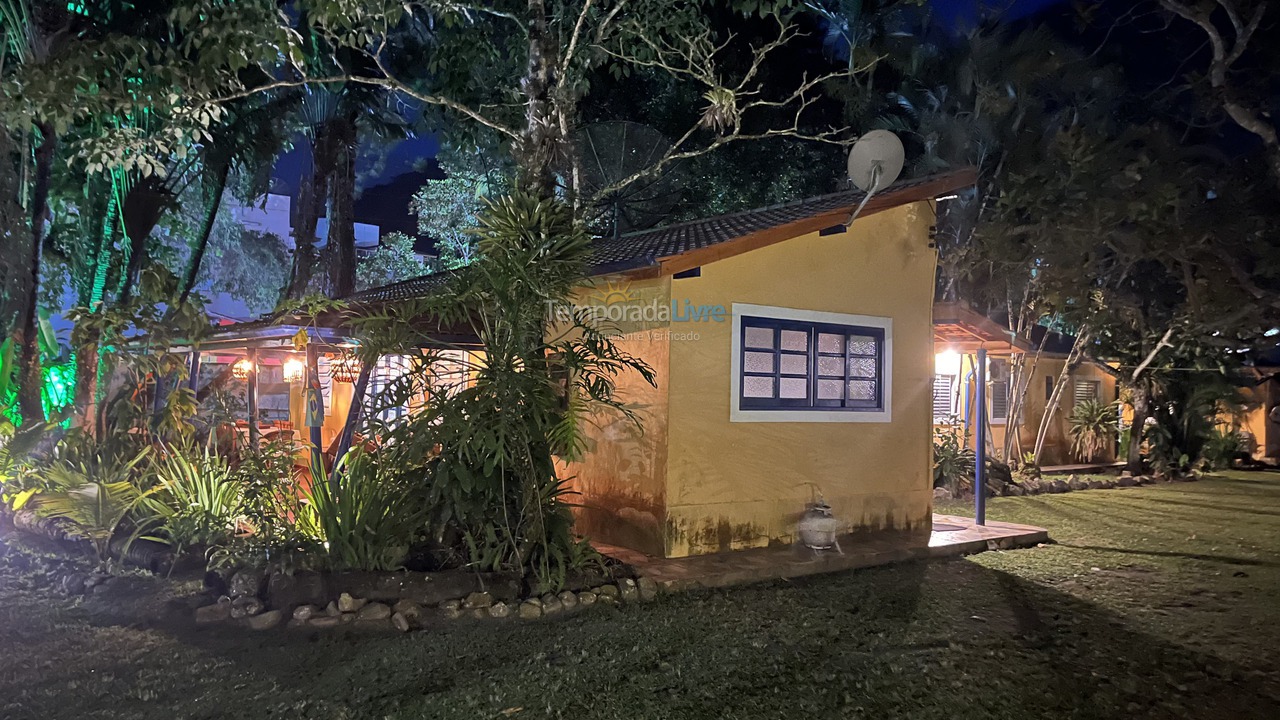 Casa para aluguel de temporada em Ubatuba (Enseada)
