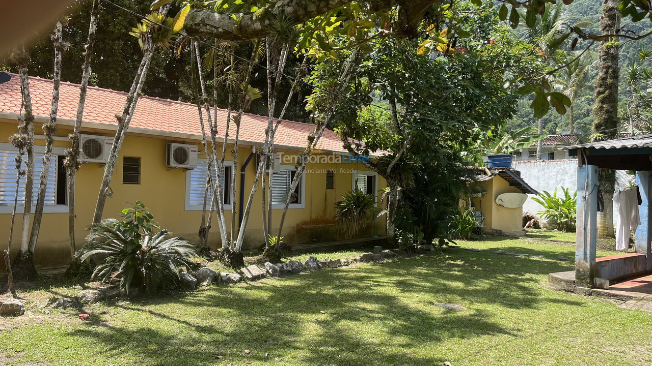 Casa para aluguel de temporada em Ubatuba (Enseada)