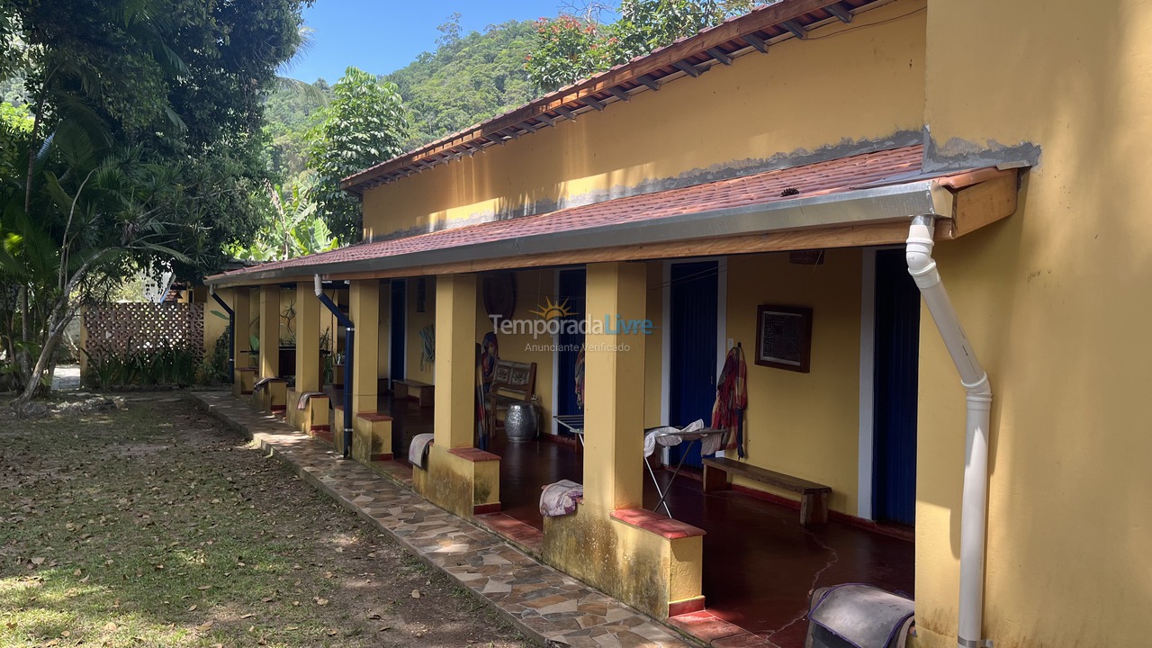 Casa para aluguel de temporada em Ubatuba (Enseada)