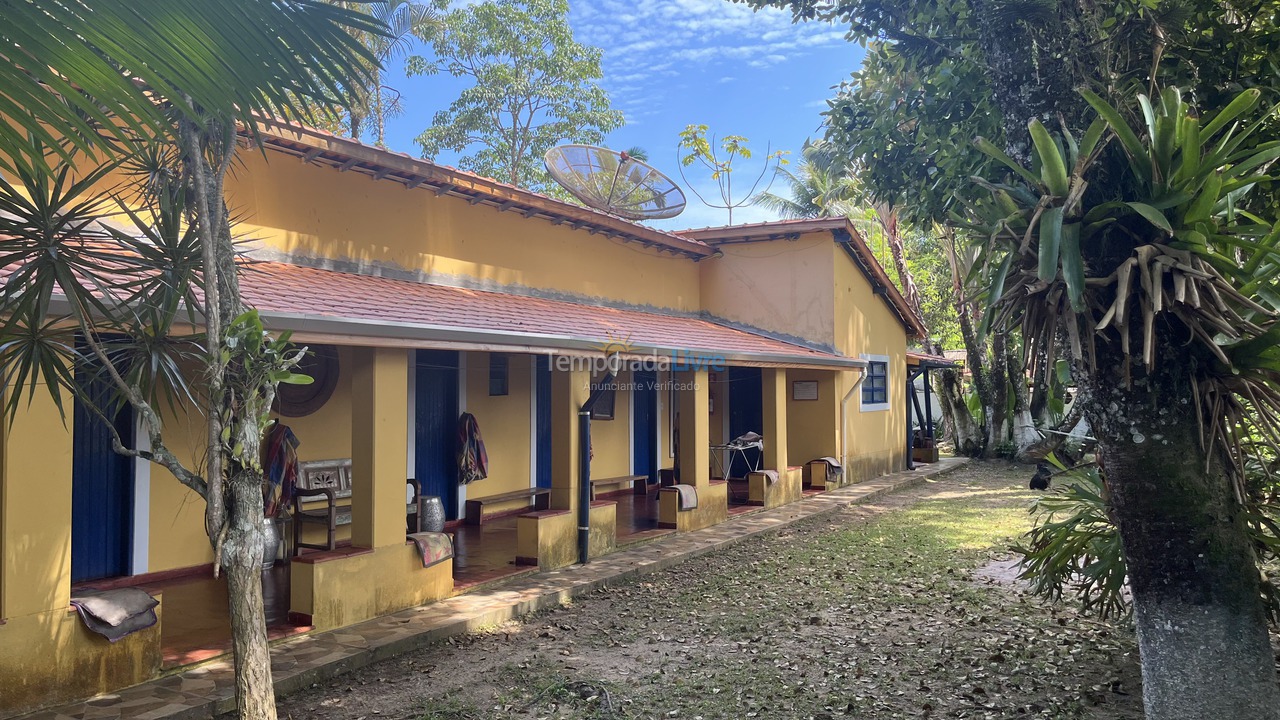 Casa para aluguel de temporada em Ubatuba (Enseada)
