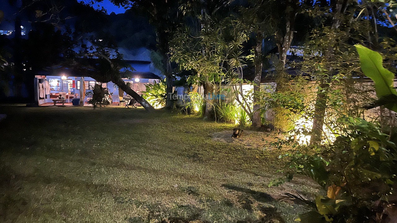 Casa para aluguel de temporada em Ubatuba (Enseada)