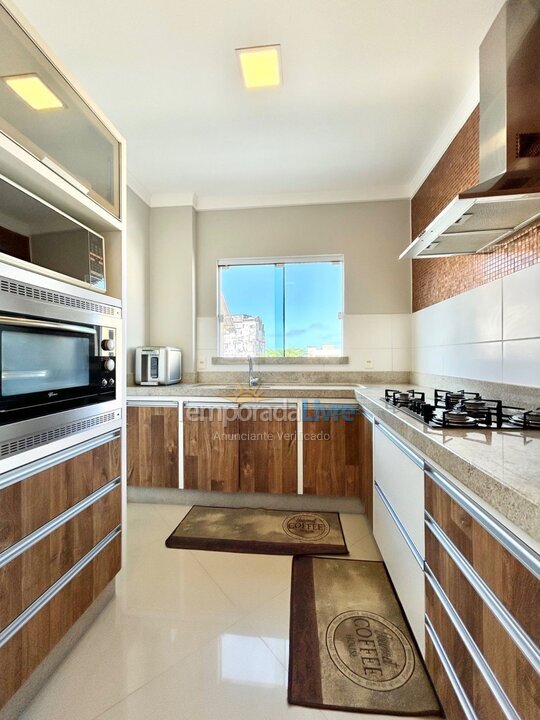 Apartamento para alquiler de vacaciones em Bombinhas (Praia de Bombas)