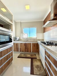 268 - Excelente apartamento de 3 habitaciones, bien ubicado a 50...