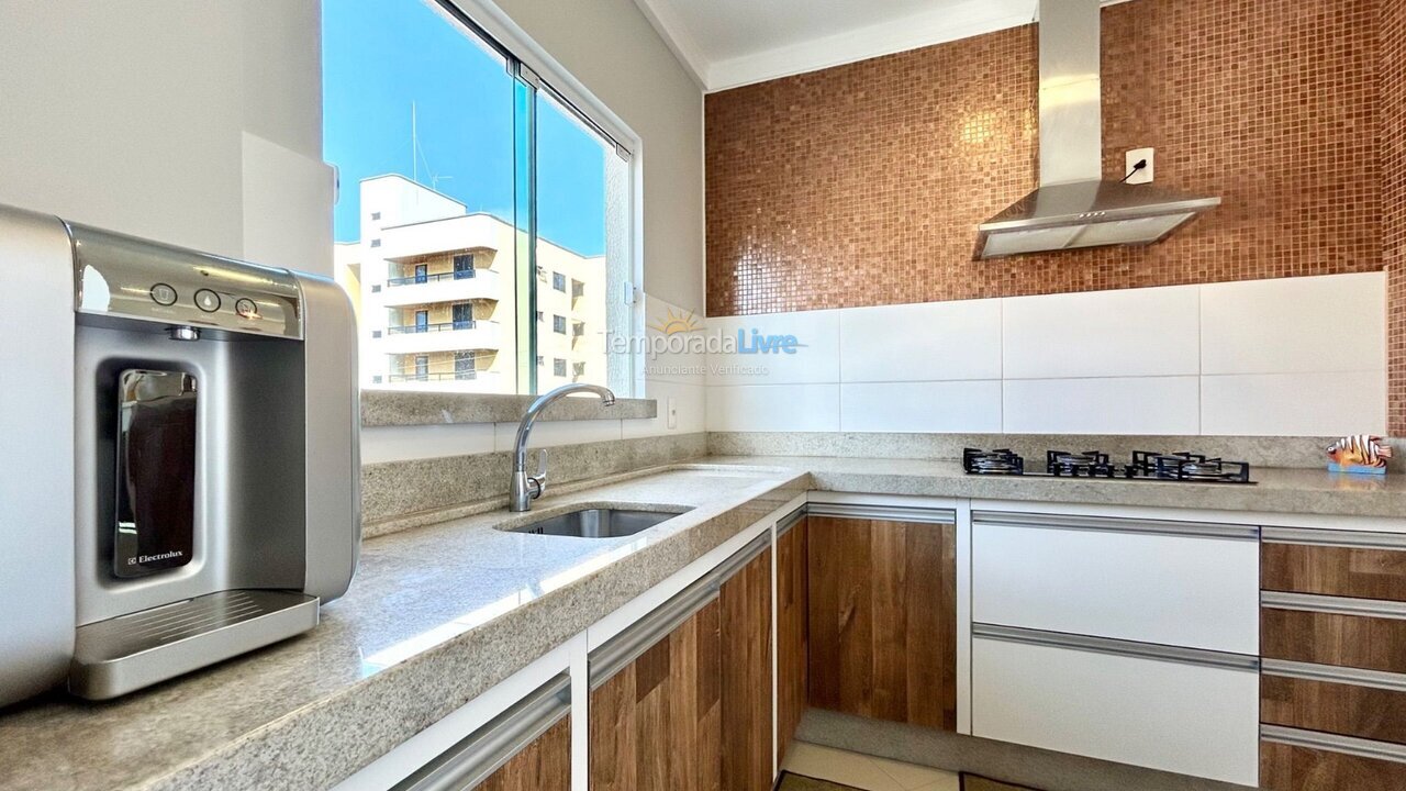 Apartamento para alquiler de vacaciones em Bombinhas (Praia de Bombas)