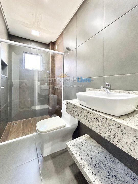 Apartamento para alquiler de vacaciones em Bombinhas (Praia de Bombas)