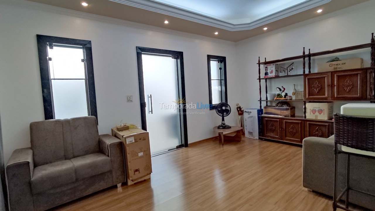 Casa para aluguel de temporada em Passos (Belo Horizonte)