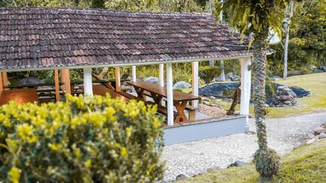 Farm with house and lawn for camping party area for 50 people